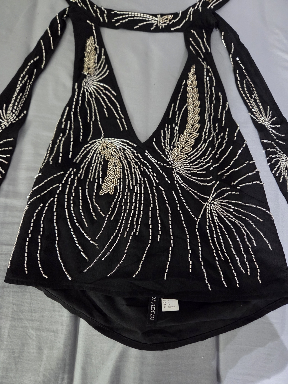 Black Beaded Statement Top – H&M Divided ✨